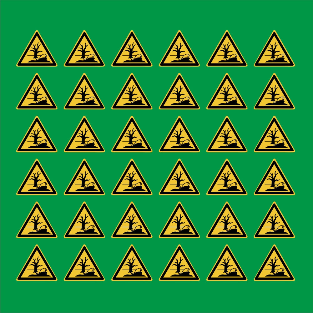 PACCO DA 6 KIT DI 6 ADESIVI TRIANGOLARI - Attenzione Sostanza o miscela che può causare un pericolo ambientale - Pittogramma ISO 7010 Con Stampa Diretta U.V.